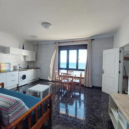 Gaviotas Apartment *